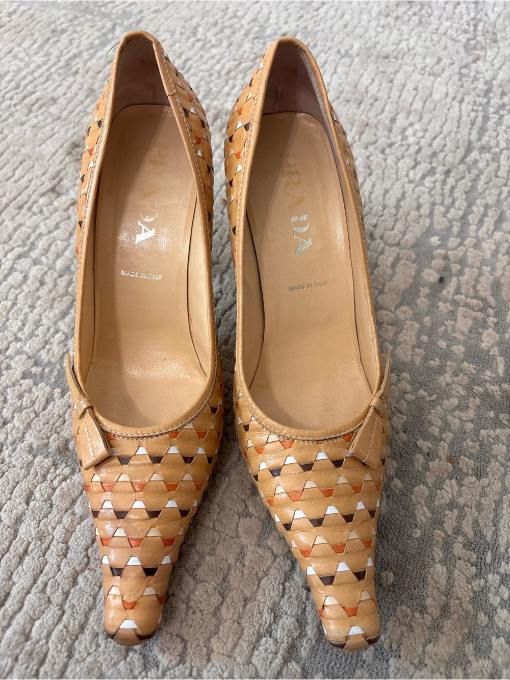 Vintage Prada Women's Tan Woven Leather Pointed-Toe Pumps size 38